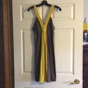 Patagonia Brown & Mustard Dress Ladies Medium.